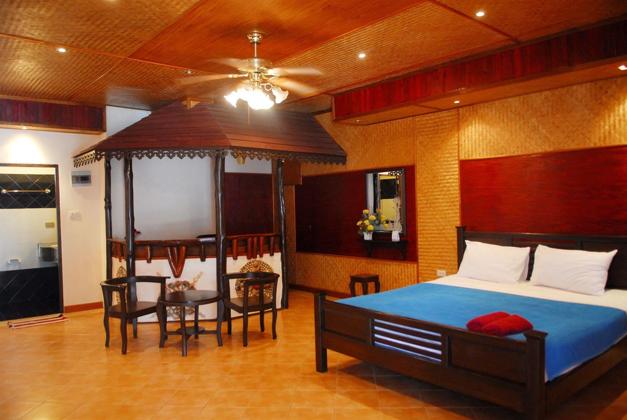 Sukasem Bungalow Ламаи-Бич Экстерьер фото