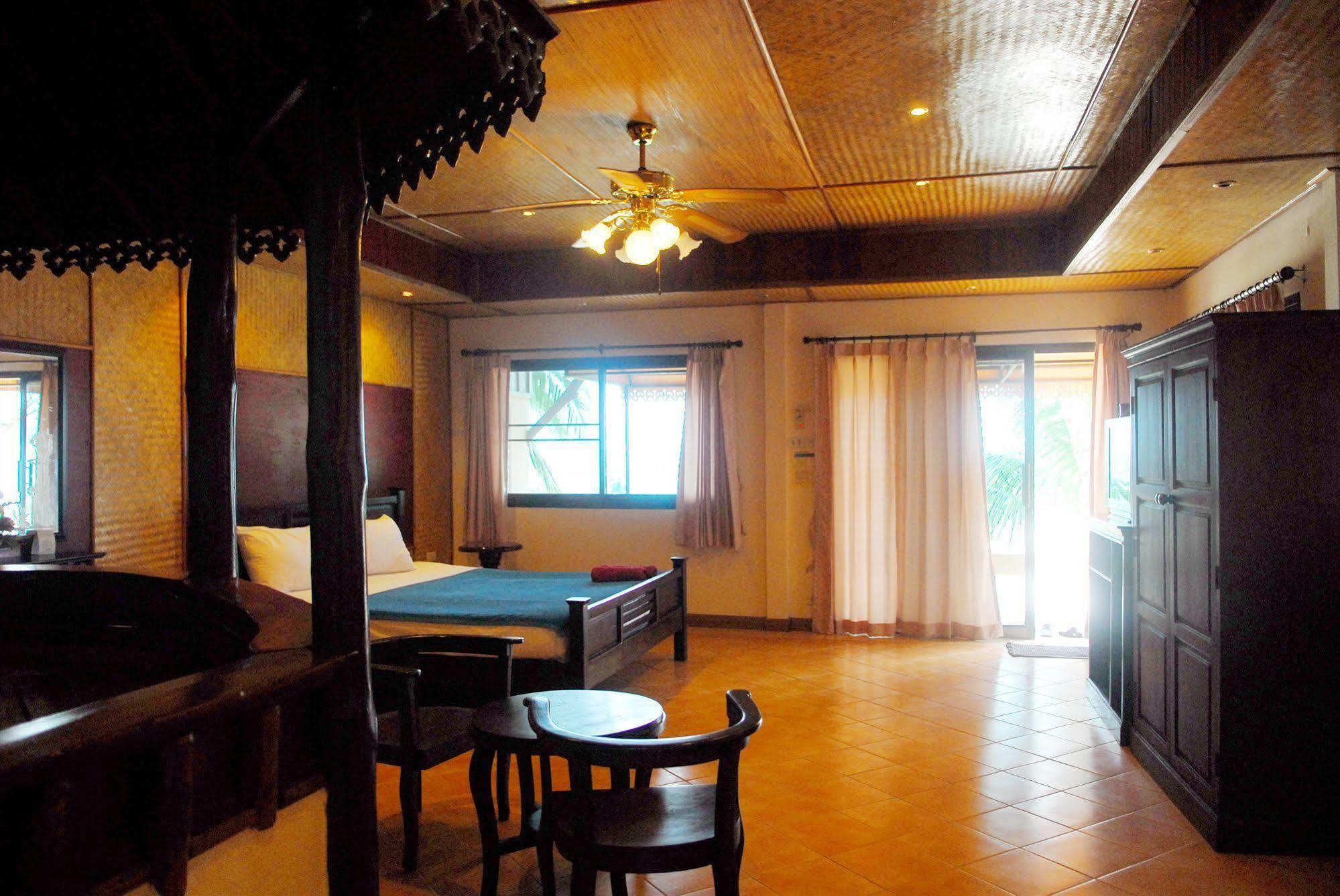 Sukasem Bungalow Ламаи-Бич Экстерьер фото